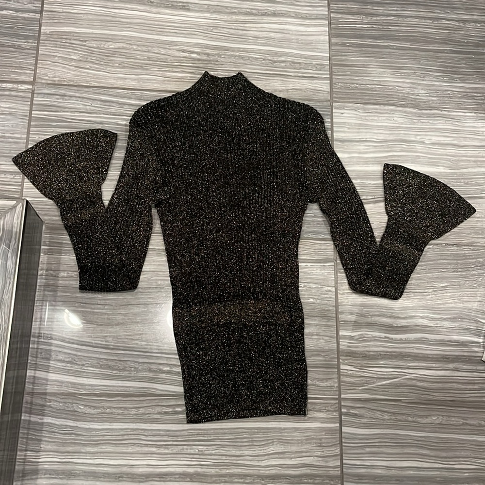 Veronica Beard black gold turtle neck bell sleeve ribbed light small sweater
